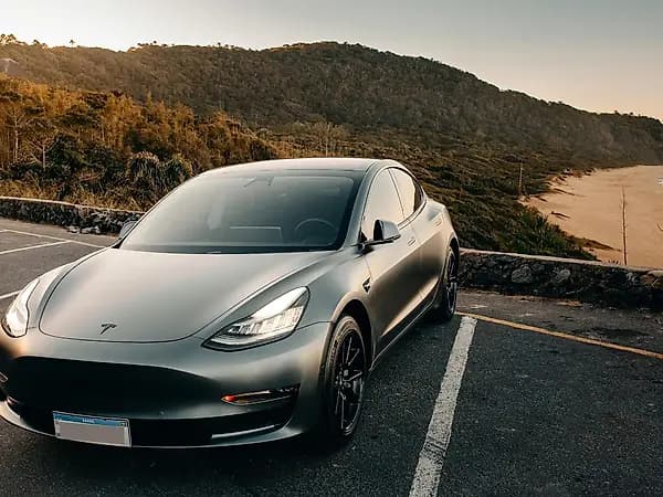 Tesla Model 3 Mid Range